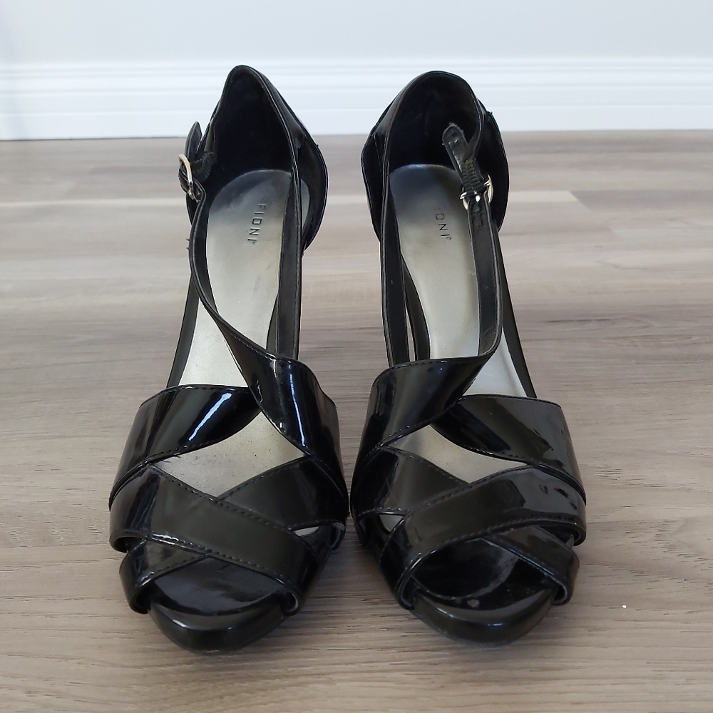 Black fioni strappy heels